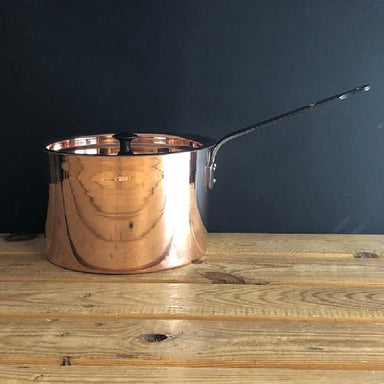 Front view of 8 inch copper pan
