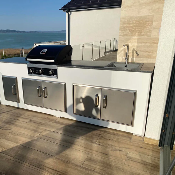 The Essential Barbecue Doors Guide for Homeowners 2025