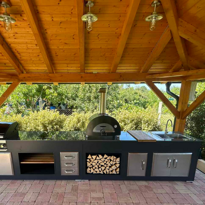 Grillandia Outdoor Kitchen with pizza oven in summer garden