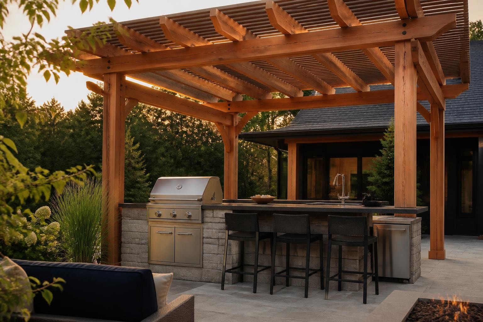 Cedar Pergola: Timeless Luxury for UK Gardens | 2026