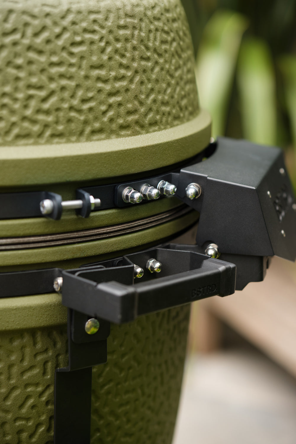 BSTRD Pro Kamado Large Solo in Graphite