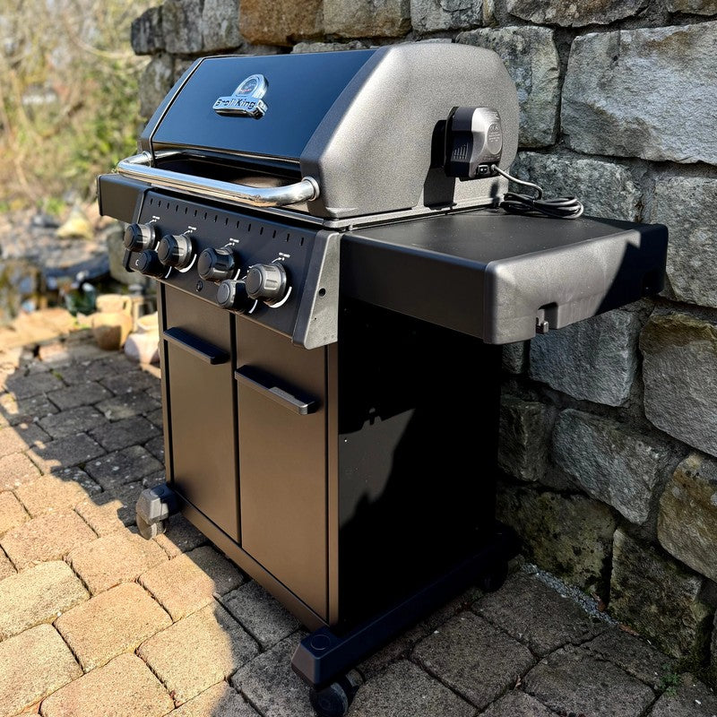 Broil King Crown™ 490 Shadow Gas Barbecue