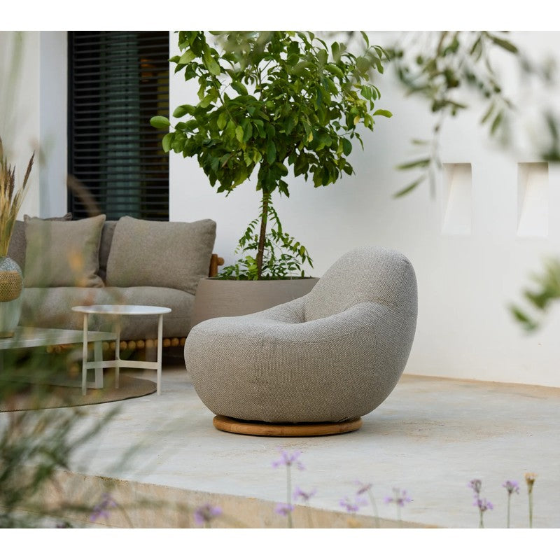 Cane-line Gem Lounge Chair with Teak Swivel