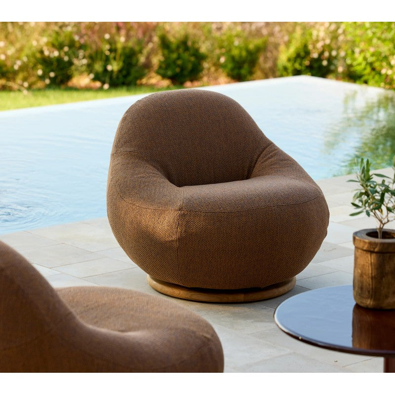 Cane-line Gem Lounge Chair with Teak Swivel