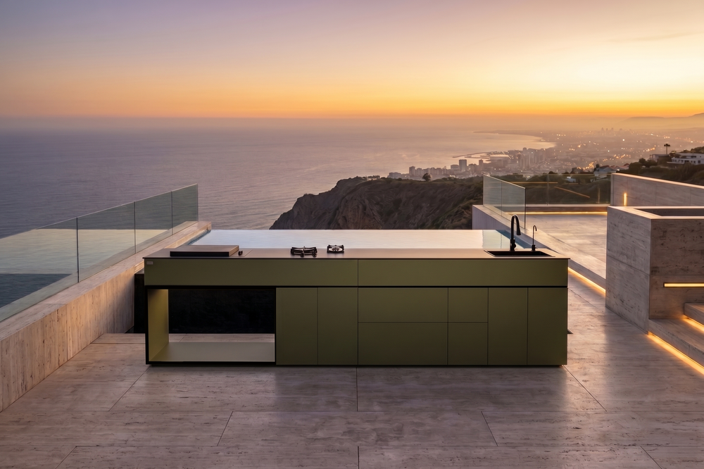 Grillionaire MOSS Grade 2 Aluminum Modular Outdoor Kitchen with Dekton Worktops, Sink, Side Burner and Fridge