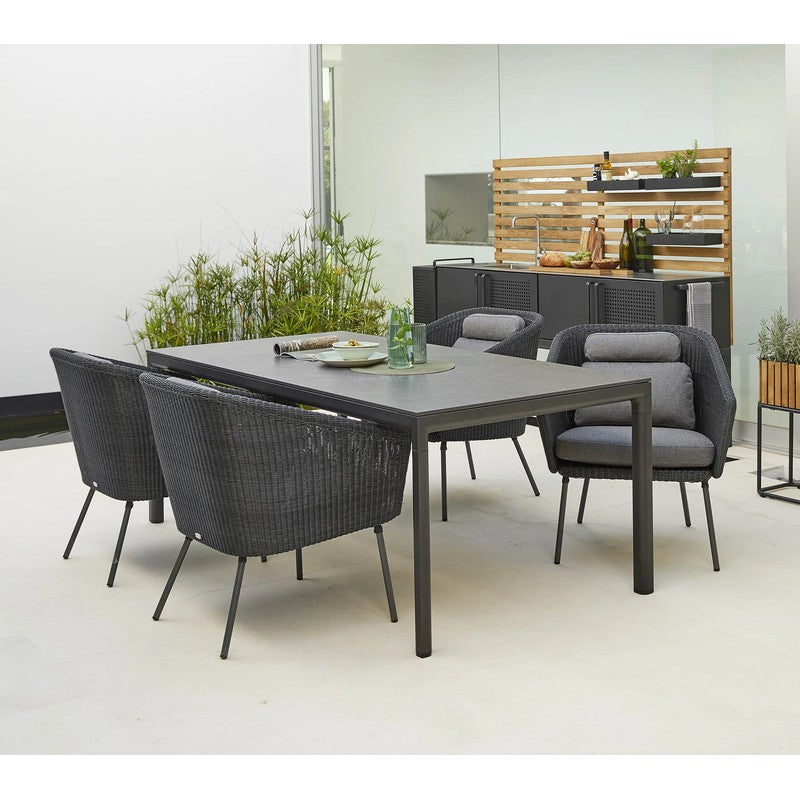 Drop Dining Table