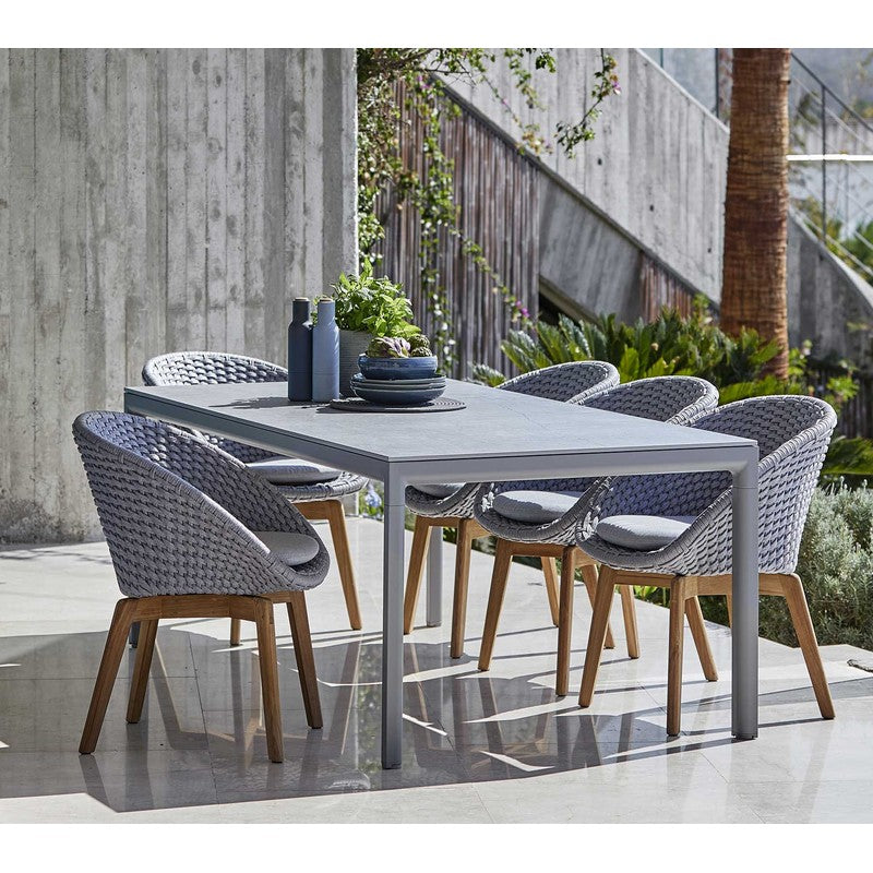 Drop Dining Table
