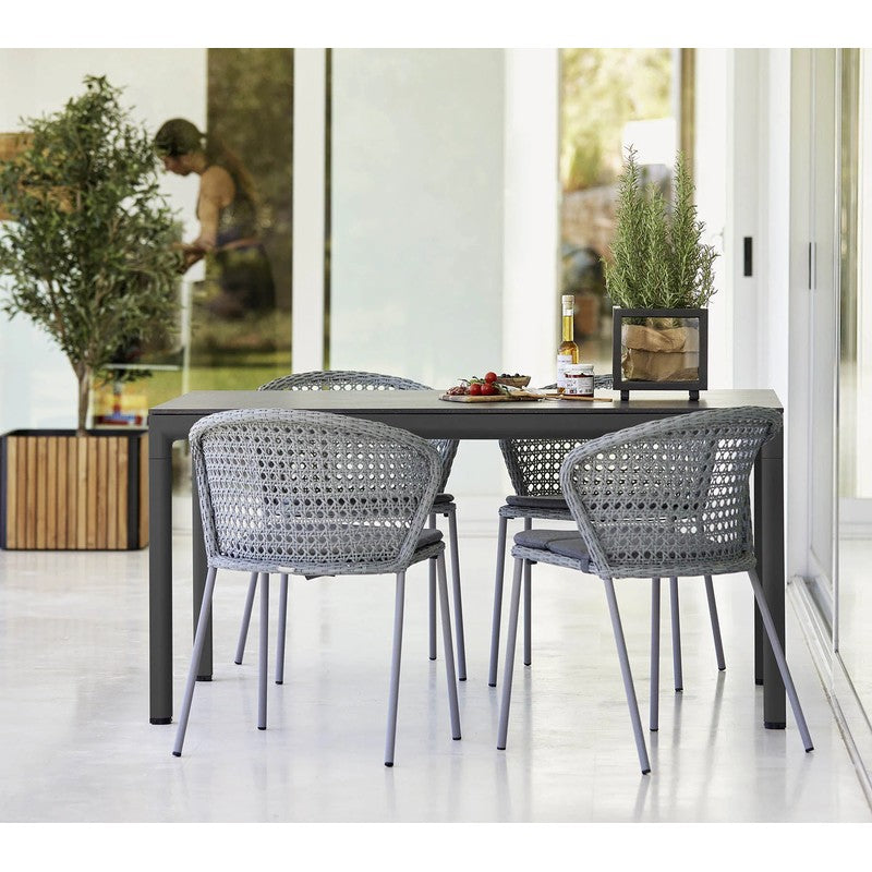 Drop Dining Table