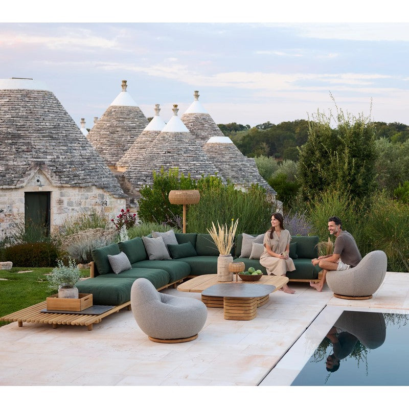 Cane-line Illusion Glow Floor Lamp with Solar-Powered LED
