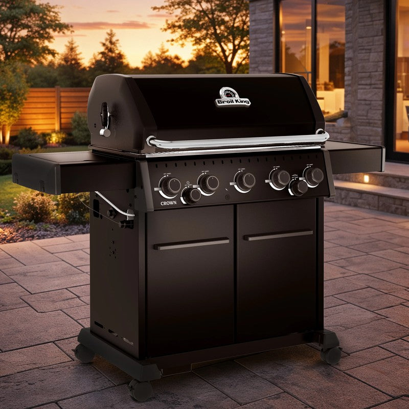 Broil King Crown™ 590 Shadow Gas Barbecue