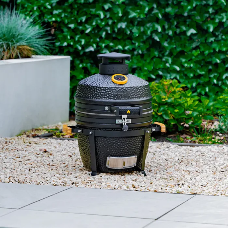 GRLLR Ember Classic 16 Inch Kamado in Charcoal Black