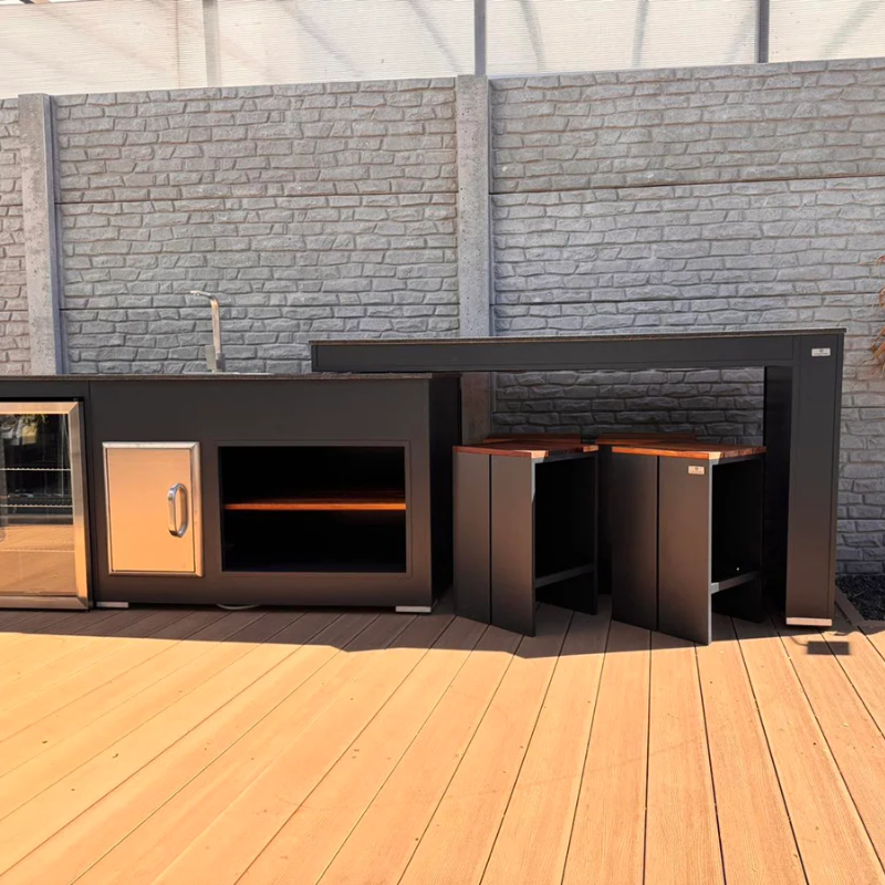 Grillandia Outdoor Kitchen 'Rare Ultimate' with Turning Table and Weather Cover - 2m / 3.2m