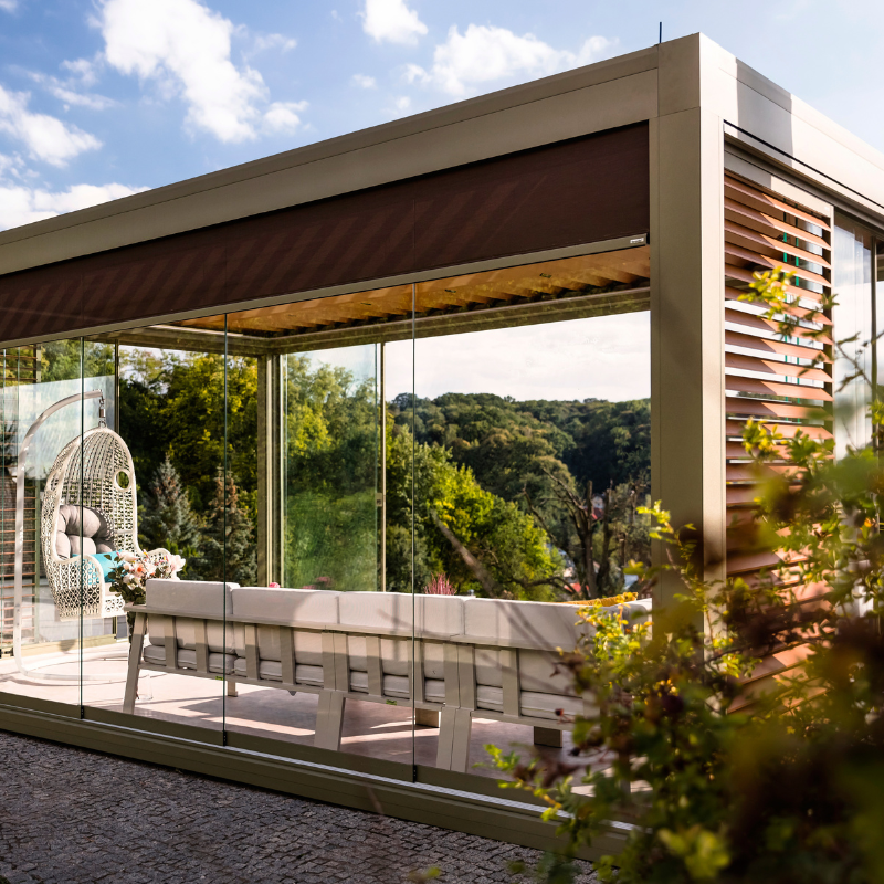 Tarasolar Technic Pro Bioclimatic Pergola with Integrated Zip Blind