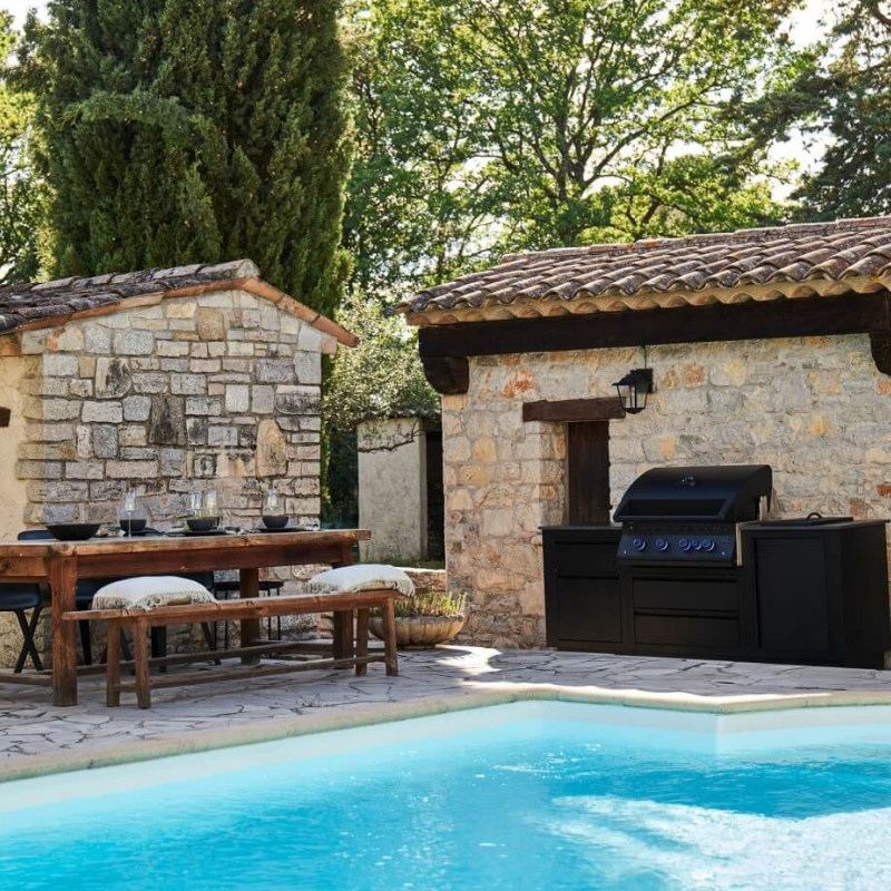 Napoleon OASIS® 105 Outdoor Kitchen, Built-in 700 Series 32