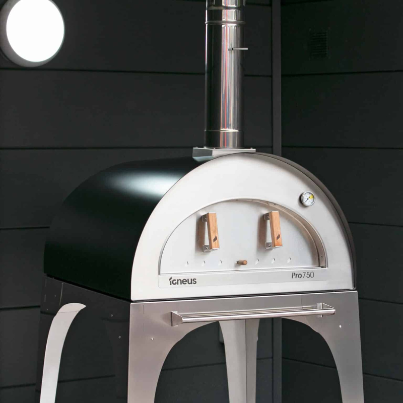 Igneus Pro 750 Wood Fired Pizza Oven