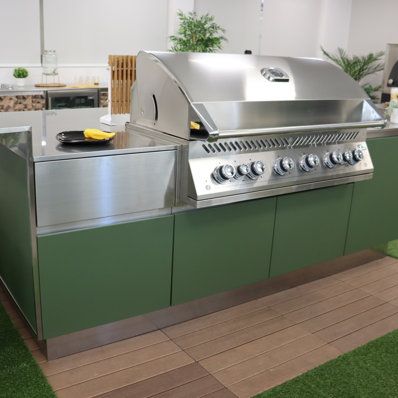 Lisa Outdoor Liberty Kitchen Island with Bar Stalls