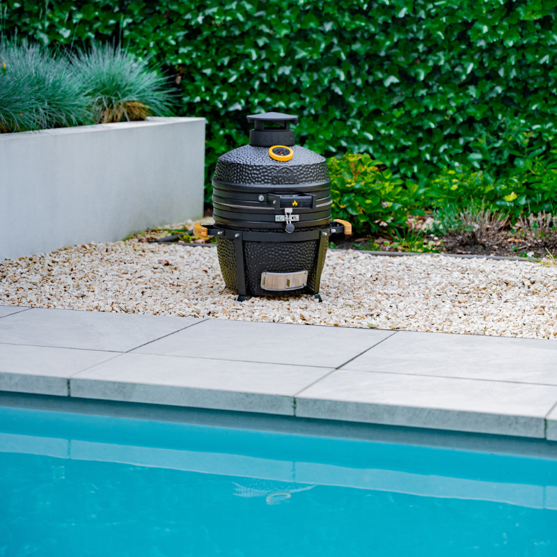 GRLLR Ember Classic 18 Inch or 22 Inch Kamado Charcoal Black
