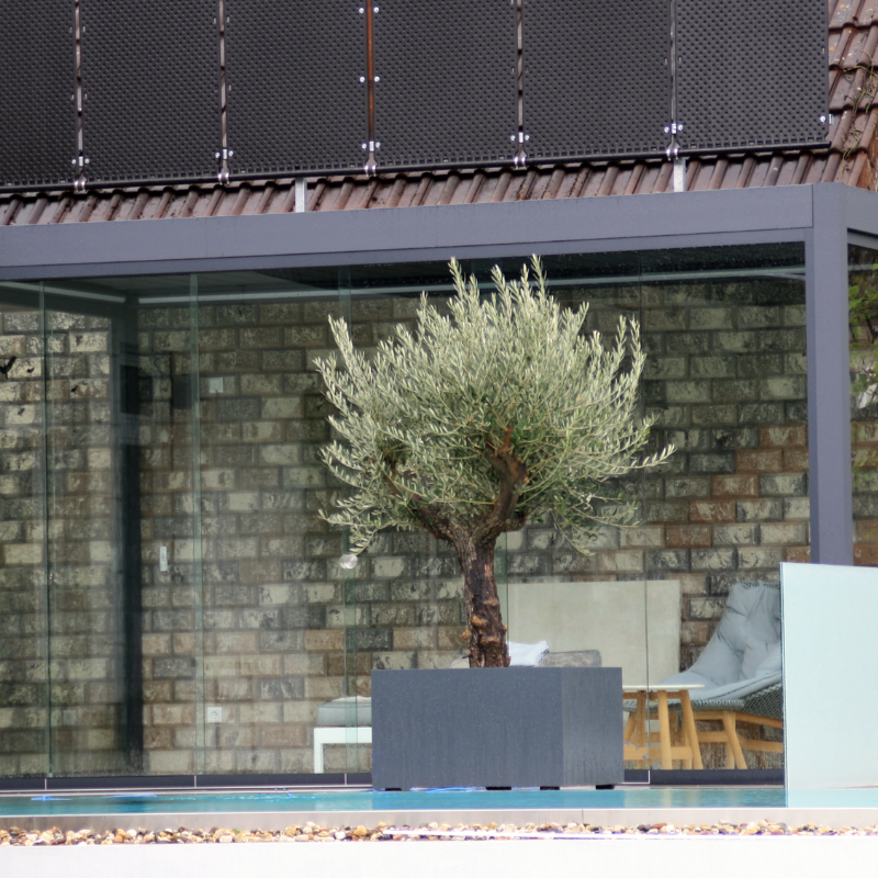 Deponti Pinela Motorised Aluminium Pergola with Adjustable Louvered Roof