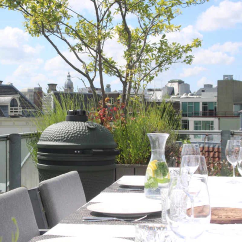 Moddern Kamado Orignal in Olive Green with Egg Nest